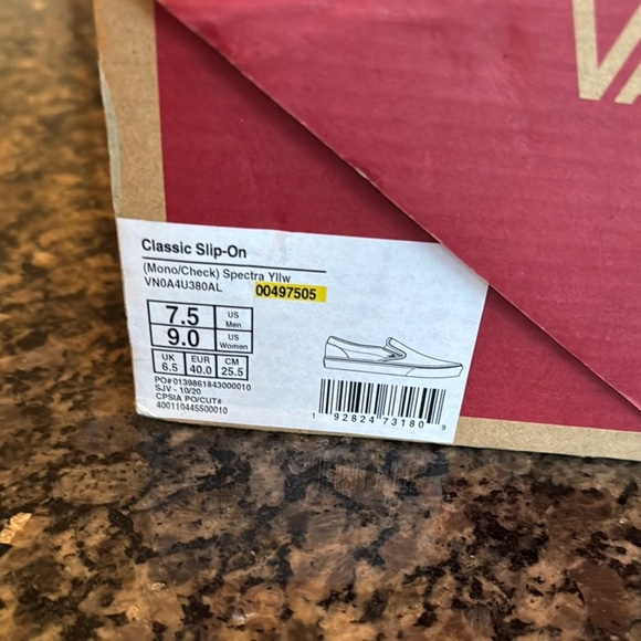 Vans unisex canvas classic Vibrant Yellow Slip-Ons sneakers EUC M7.5 W9 - Picture 15 of 16